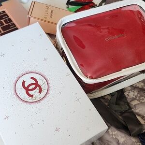Chanel holiday pouch full set with box